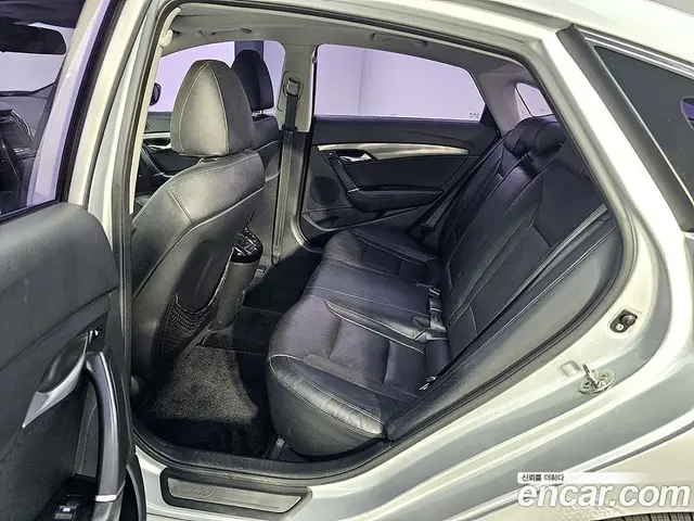 Hyundai i40 2012 1.7 автомат (гидро), миниатюра 9