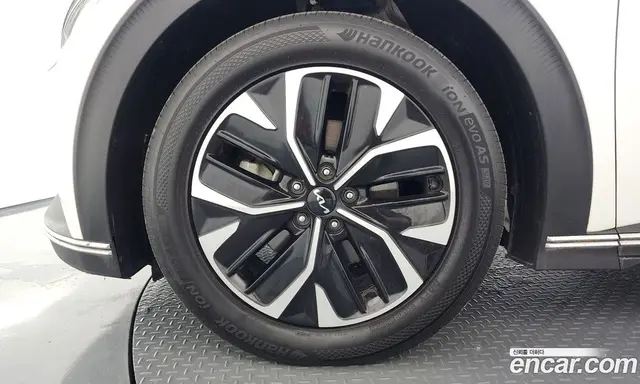 Kia EV6 2022 0.1 автомат (гидро), миниатюра 5
