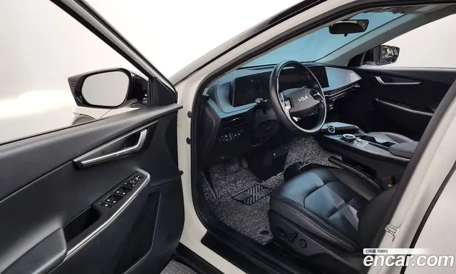 Kia EV6 2022 0.1 автомат (гидро), миниатюра 10
