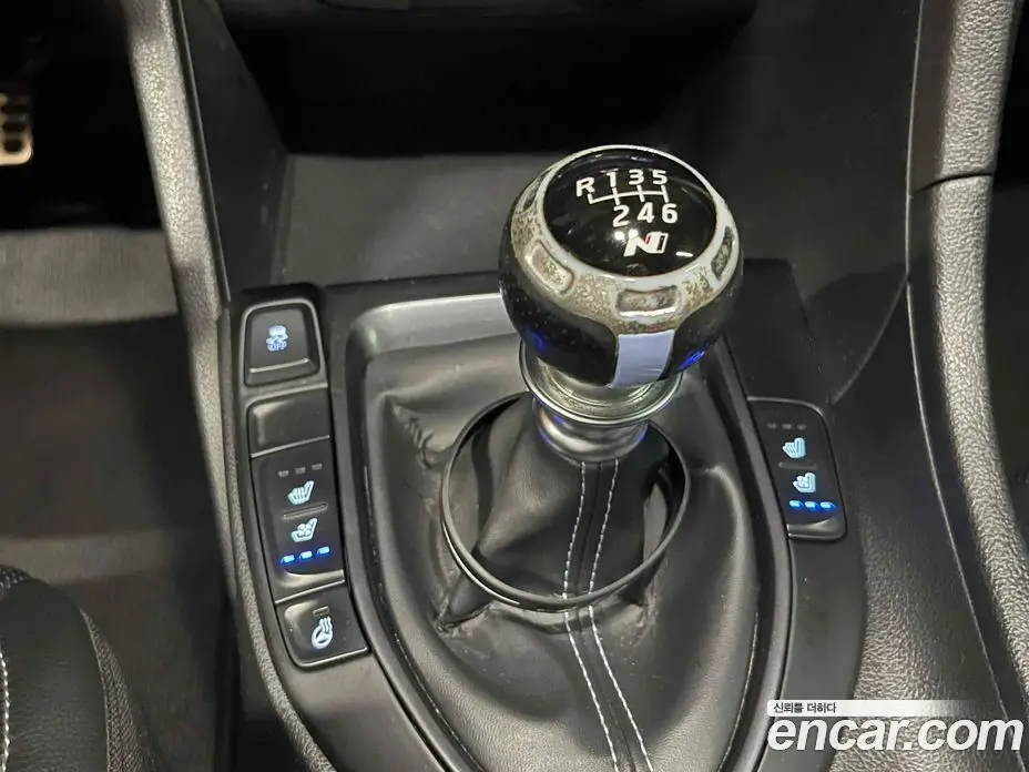 Hyundai Veloster 2018 2.0 механика, фото 11