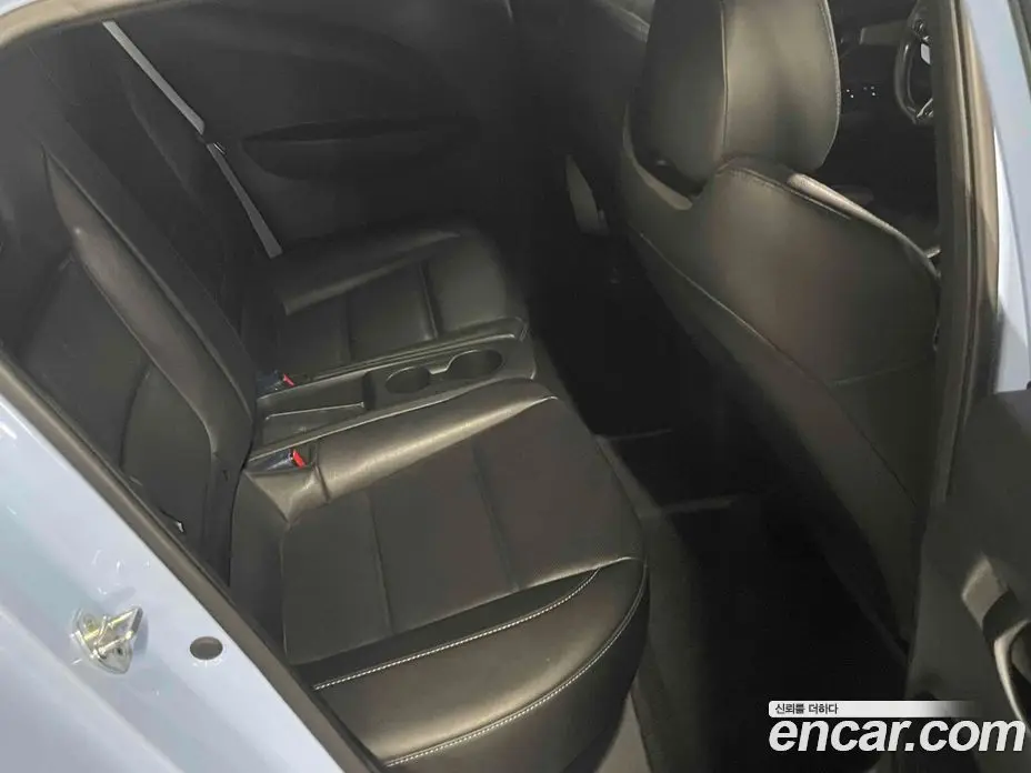 Hyundai Veloster 2018 2.0 механика, фото 15
