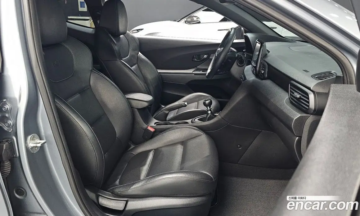 Hyundai Veloster 2019 2.0 механика, фото 16 Hyundai Veloster 2019 2.0 механика, фото 16