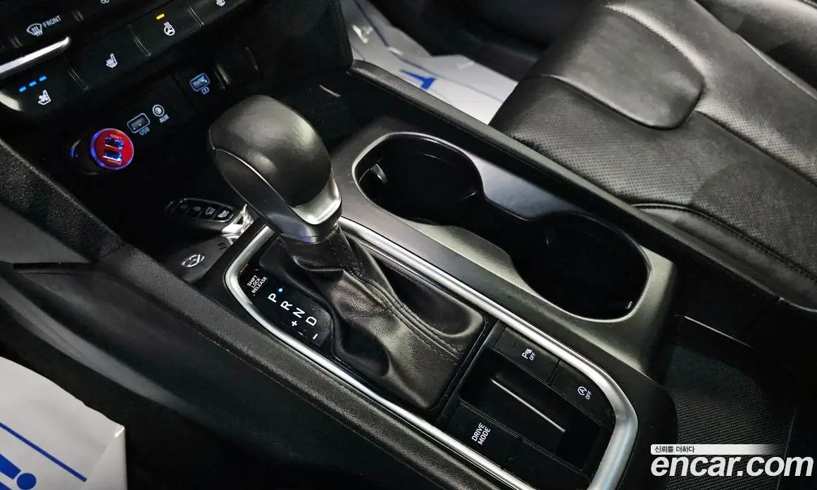 Hyundai Santa Fe 2018 2.0 автомат (гидро), фото 9
