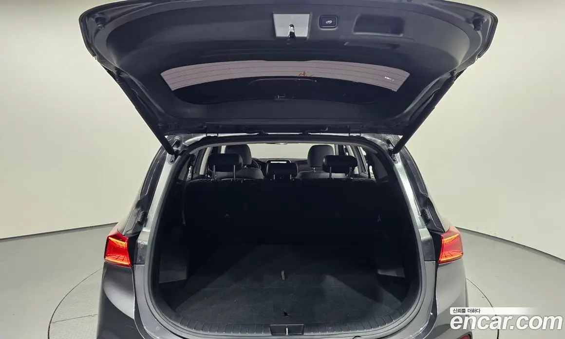 Hyundai Santa Fe 2019 2.0 автомат (гидро), фото 19