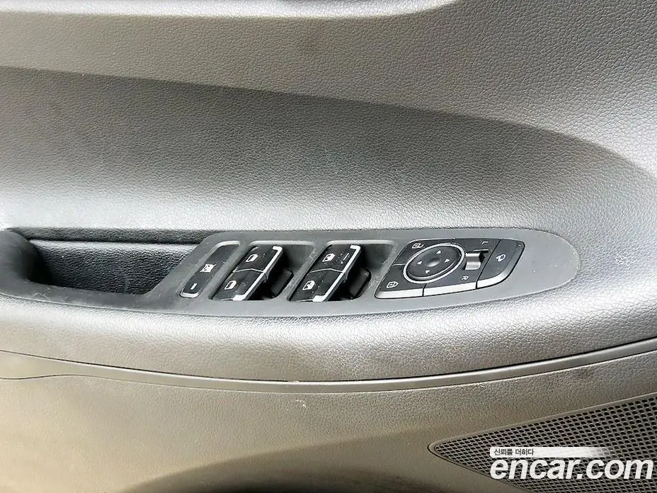 Hyundai Grandeur 2017 3.0 автомат (гидро), фото 11