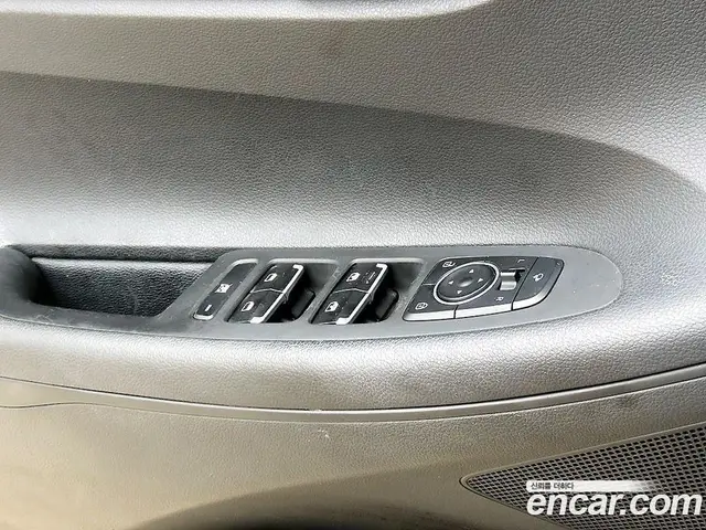 Hyundai Grandeur 2017 3.0 автомат (гидро), миниатюра 11