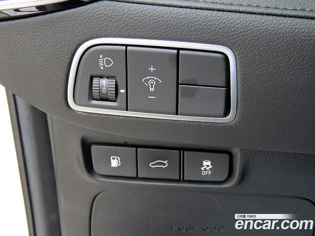 Hyundai Grandeur 2017 3.0 автомат (гидро), миниатюра 12