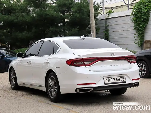 Hyundai Grandeur 2017 3.0 автомат (гидро), миниатюра 3