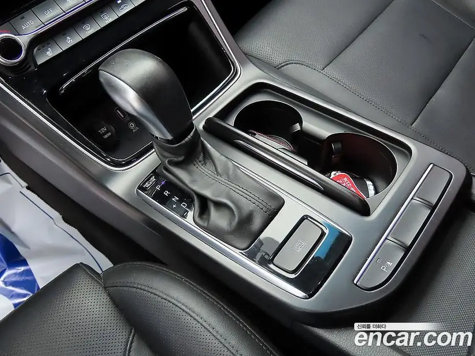 Hyundai Grandeur 2017 3.0 автомат (гидро), фото 10