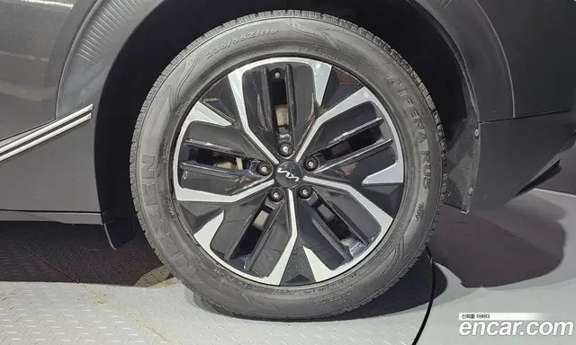 Kia EV6 2022 0.1 автомат (гидро), миниатюра 7