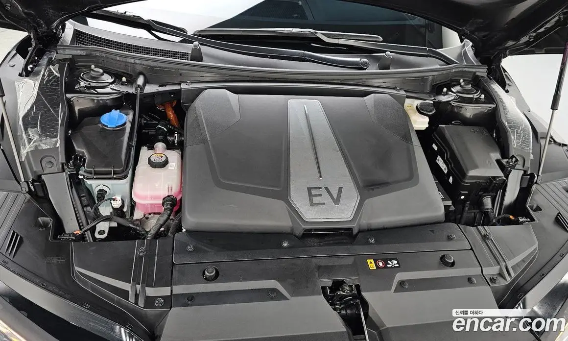 Kia EV6 2023 0.1 автомат (гидро), фото 5