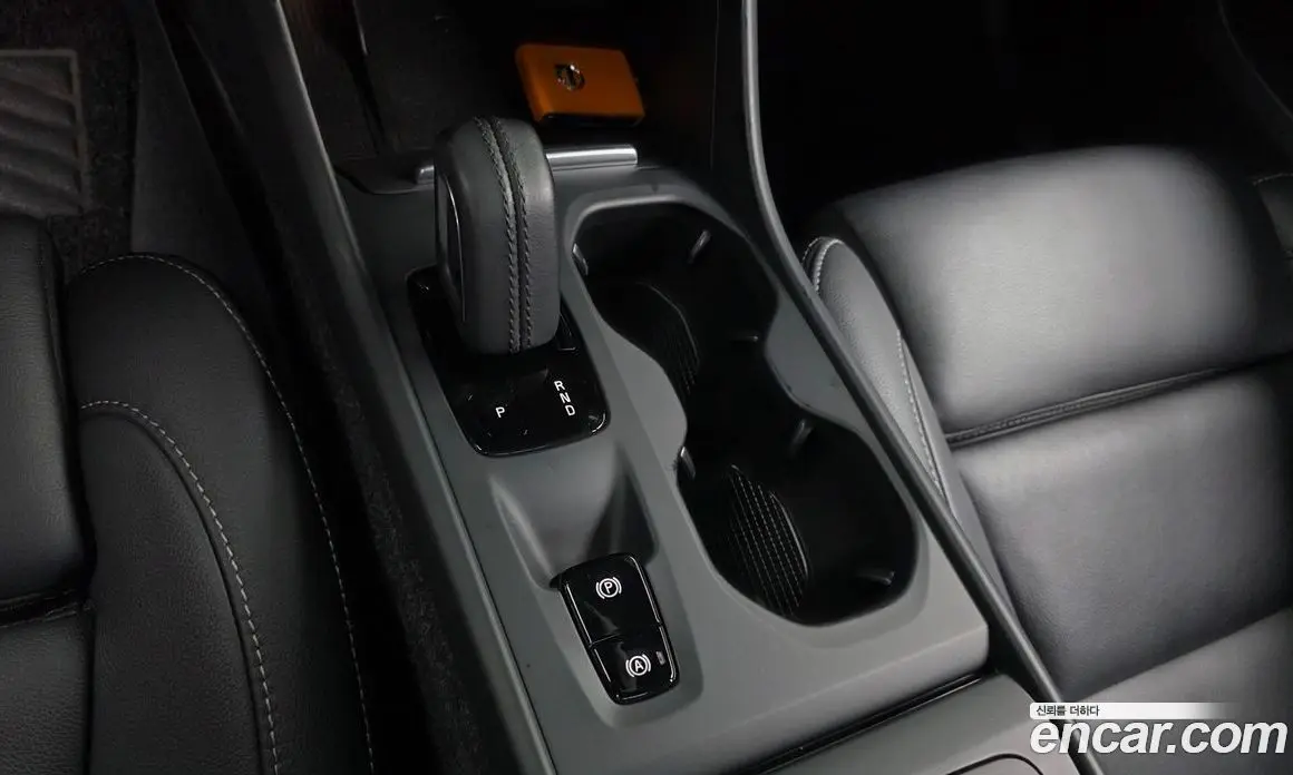 Volvo XC40 2021 2.0 автомат (гидро), фото 11