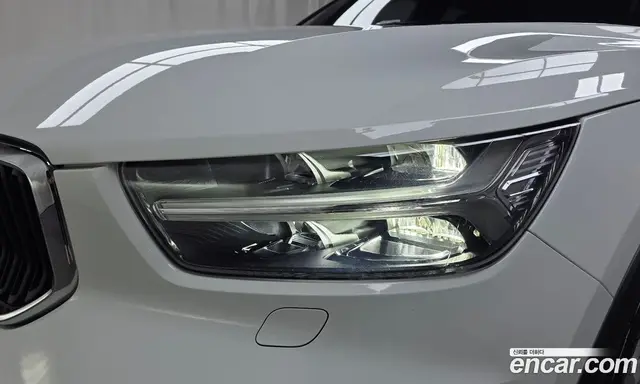 Volvo XC40 2021 2.0 автомат (гидро), миниатюра 7