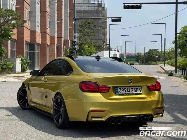 BMW M4 2016 3.0 автомат (гидро), миниатюра 2