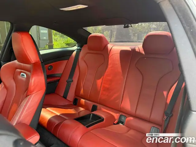 BMW M4 2016 3.0 автомат (гидро), миниатюра 12