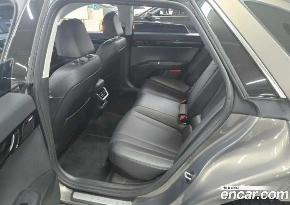 Hyundai Grandeur 2023 1.6 автомат (гидро), фото 11