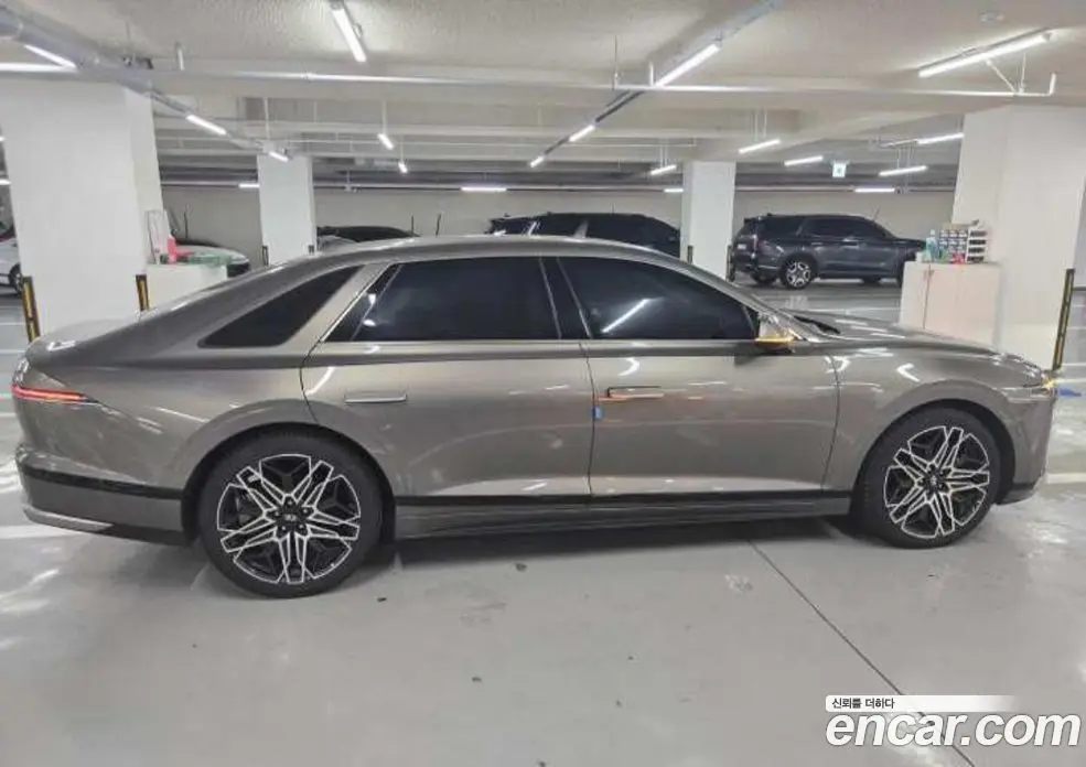 Hyundai Grandeur 2023 1.6 автомат (гидро), фото 12