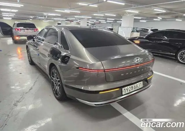 Hyundai Grandeur 2023 1.6 автомат (гидро), миниатюра 10
