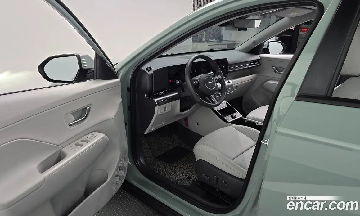 Hyundai Kona 2024 1.6 автомат (гидро), фото 13