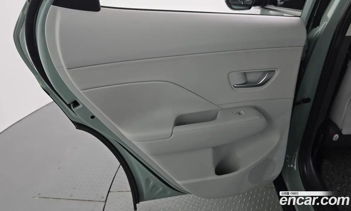 Hyundai Kona 2024 1.6 автомат (гидро), фото 15