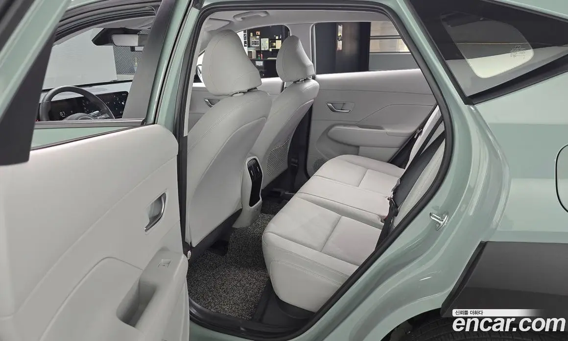 Hyundai Kona 2024 1.6 автомат (гидро), фото 17