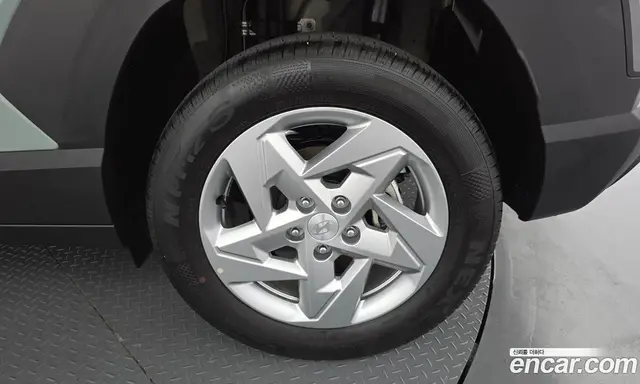 Hyundai Kona 2024 1.6 автомат (гидро), миниатюра 7