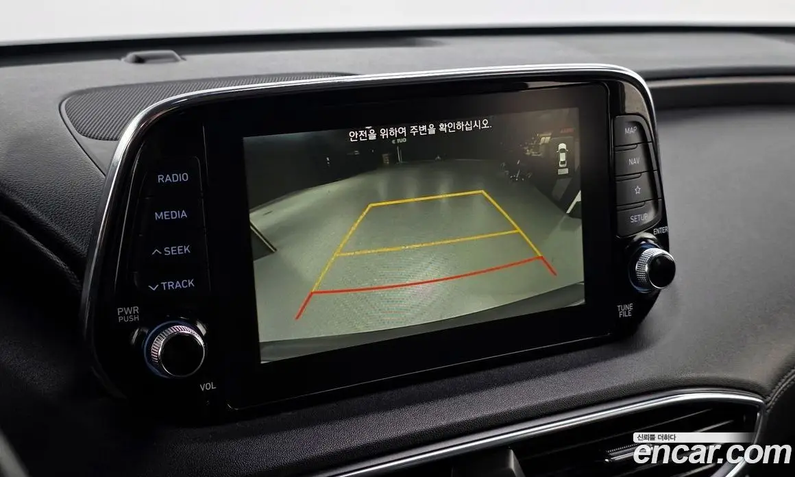 Hyundai Santa Fe 2019 2.0 автомат (гидро), фото 14