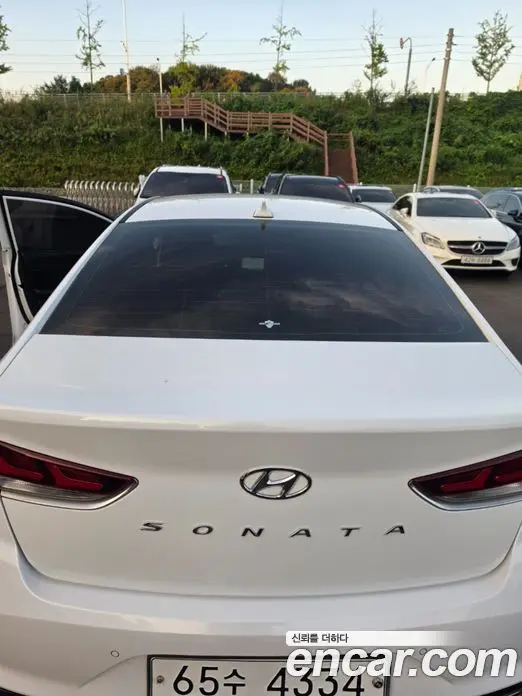Hyundai Sonata 2017 2.0 автомат (гидро), фото 4