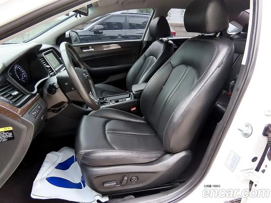 Hyundai Sonata 2017 2.0 автомат (гидро), фото 5