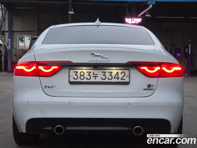 Jaguar XF 2019 3.0 автомат (гидро), миниатюра 5