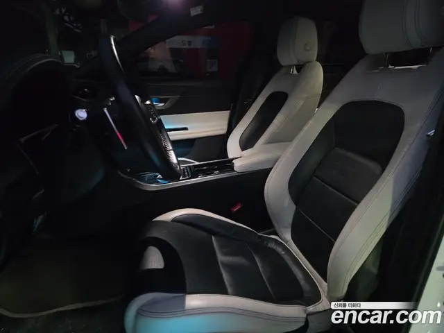 Jaguar XF 2019 3.0 автомат (гидро), миниатюра 9