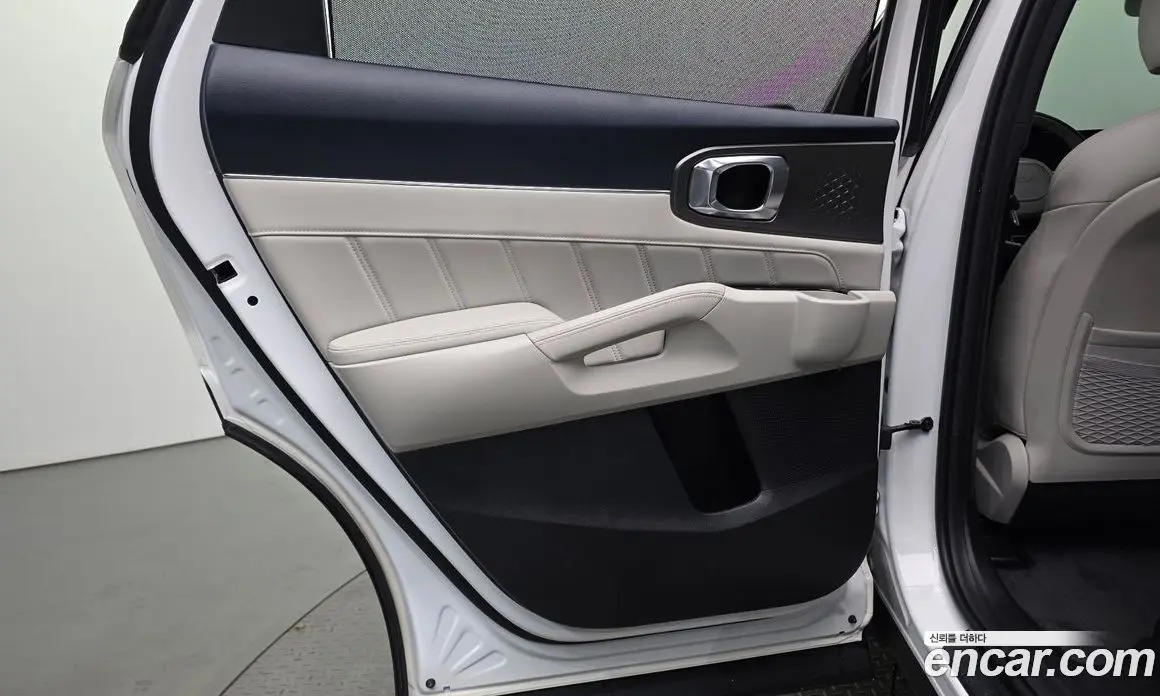 Kia Sorento 2023 1.6 автомат (гидро), фото 15