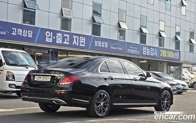Mercedes-Benz E-Class 2016 1.9 автомат (гидро), миниатюра 2
