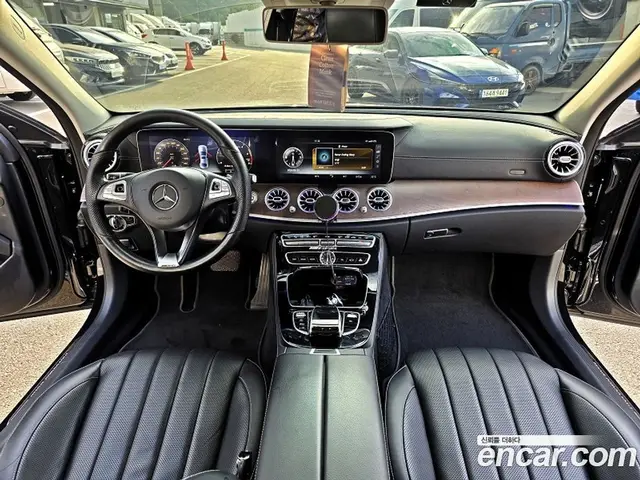 Mercedes-Benz E-Class 2016 1.9 автомат (гидро), миниатюра 7