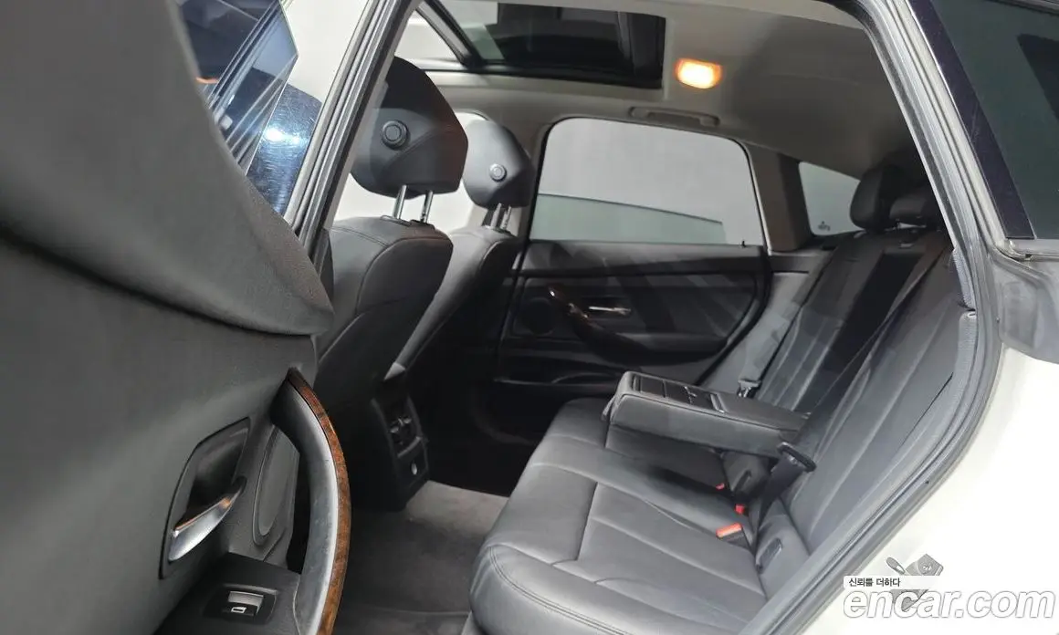 BMW 3 серия 2015 2.0 автомат (гидро), фото 12 BMW 3 серия 2015 2.0 автомат (гидро), фото 12