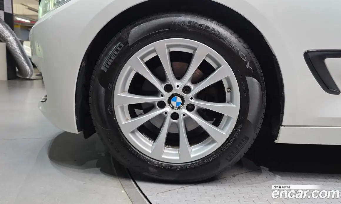 BMW 3 серия 2015 2.0 автомат (гидро), фото 5 BMW 3 серия 2015 2.0 автомат (гидро), фото 5