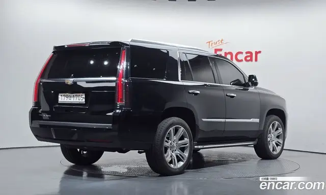 Cadillac Escalade 2018 6.2 автомат (гидро), миниатюра 2