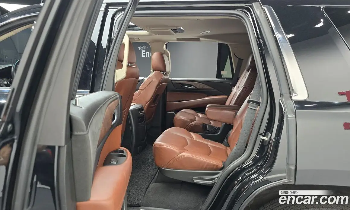 Cadillac Escalade 2018 6.2 автомат (гидро), фото 18