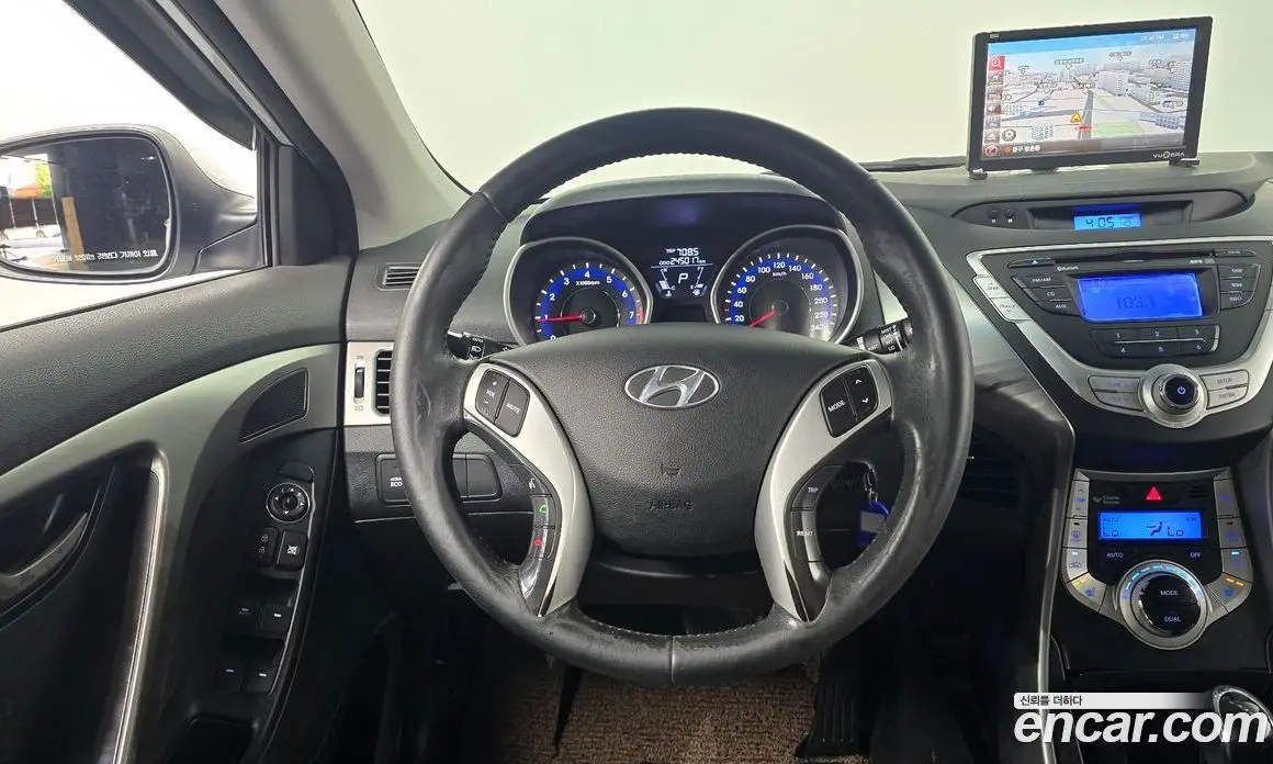 Hyundai Avante 2010 1.6 автомат (гидро), фото 13