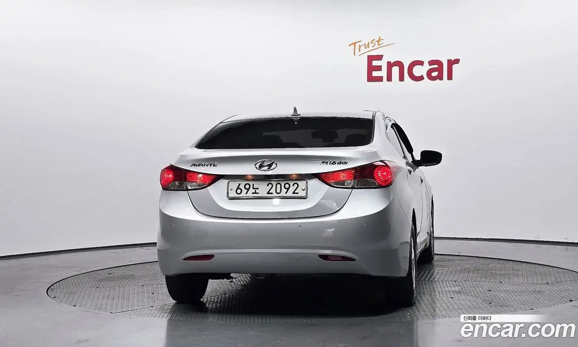 Hyundai Avante 2010 1.6 автомат (гидро), фото 4