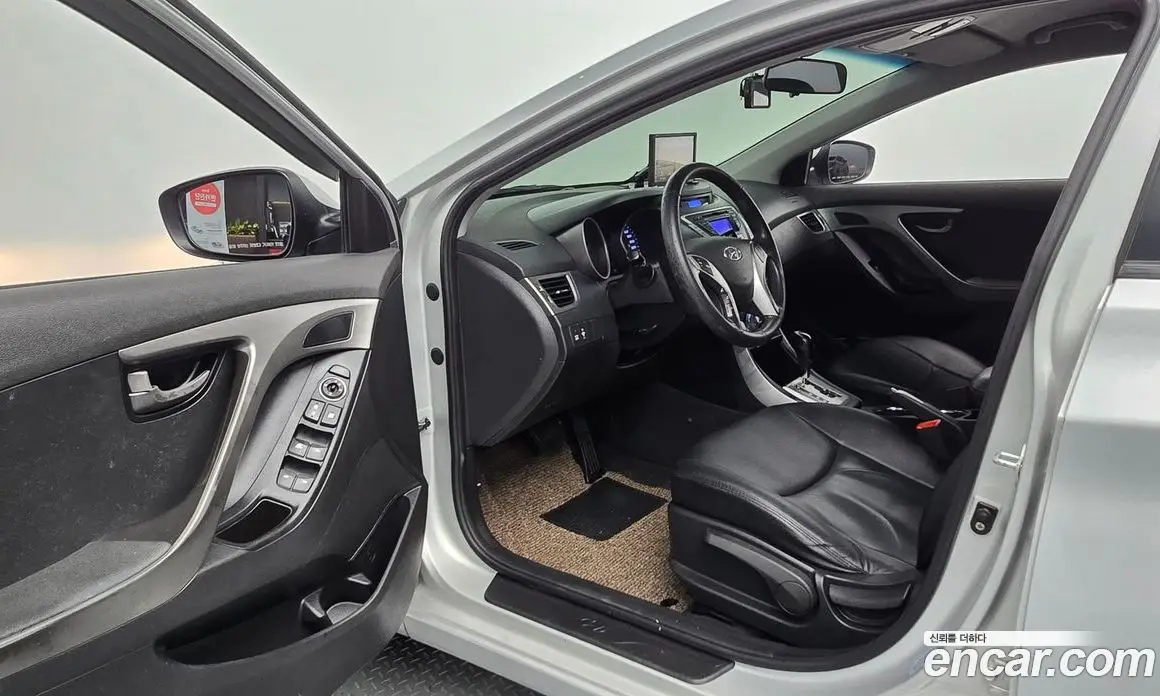 Hyundai Avante 2010 1.6 автомат (гидро), фото 10