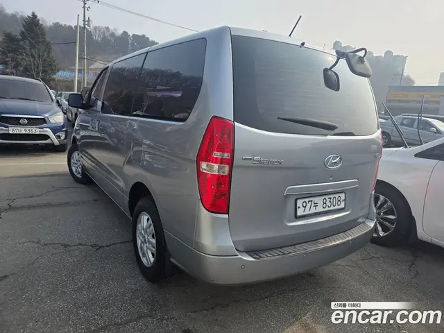 Hyundai Starex 2016 2.5 автомат (гидро), миниатюра 4