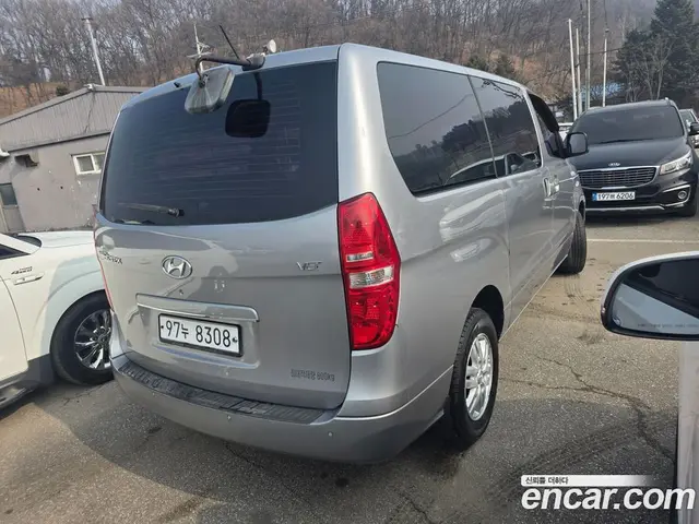 Hyundai Starex 2016 2.5 автомат (гидро), миниатюра 5