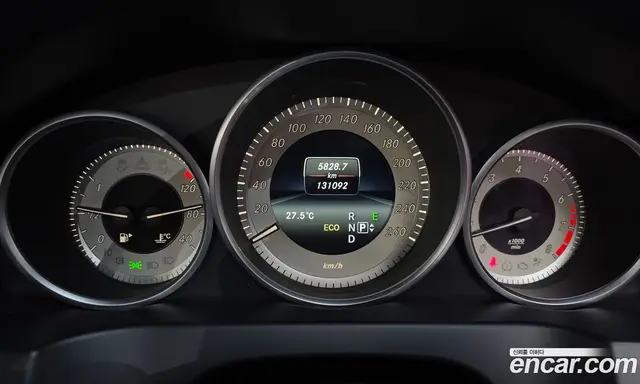 Mercedes-Benz E-Class 2015 2.0 автомат (гидро), миниатюра 8