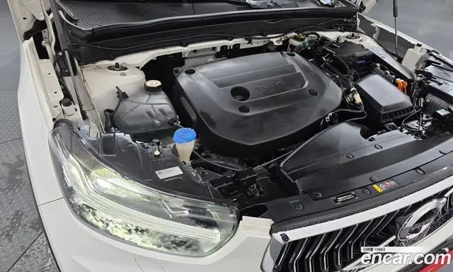 Volvo XC40 2021 2.0 автомат (гидро), миниатюра 6