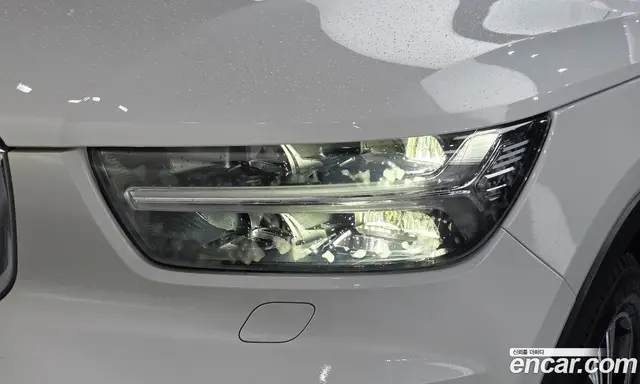Volvo XC40 2021 2.0 автомат (гидро), миниатюра 8