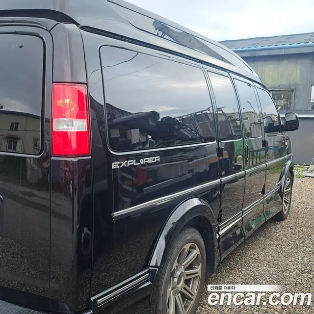 Chevrolet Express Van 2018 6.0 автомат (гидро), миниатюра 2