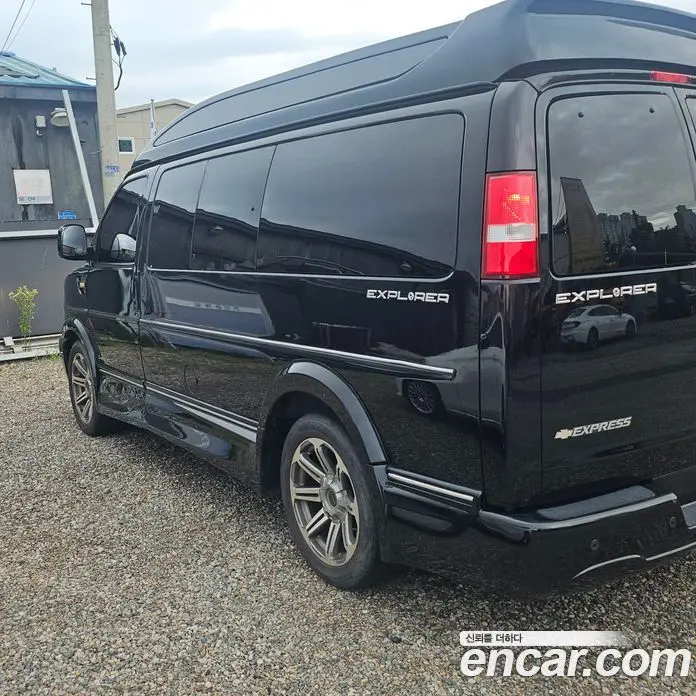 Chevrolet Express Van 2018 6.0 автомат (гидро), фото 5