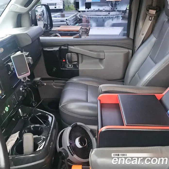 Chevrolet Express Van 2018 6.0 автомат (гидро), фото 7