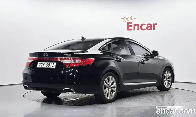 Hyundai Grandeur 2014 2.2 автомат (гидро), миниатюра 2